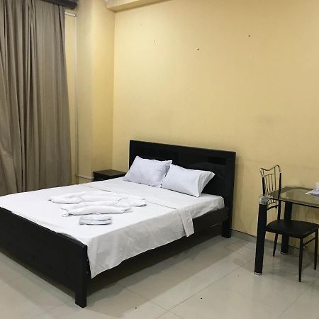 Rostus Hotel Tbilisi Bagian luar foto